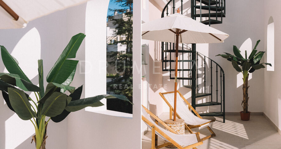 W pełni odnowiony, dwupoziomowy penthouse z trzema sypialniami i solarium w Aloha Gardens, Nueva Andalucía