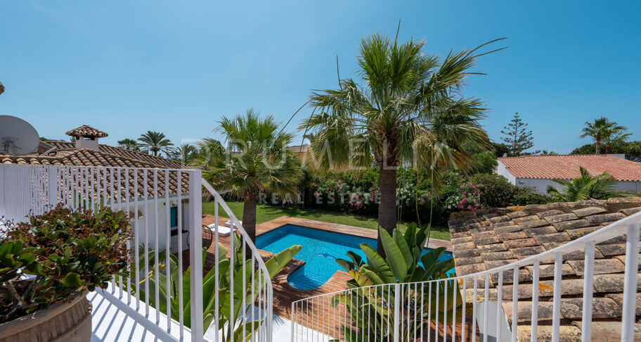 Villa Caribe - Charming and cozy luxury villa close to Mediterranean Sea in Marbesa, Marbella East