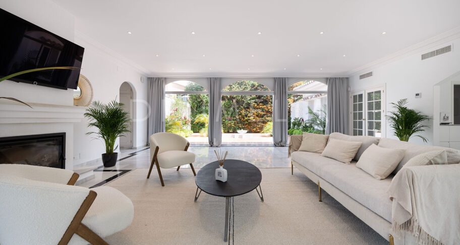 Villa Caribe - Charming and cozy luxury villa close to Mediterranean Sea in Marbesa, Marbella East