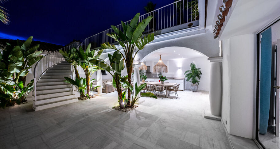 Villa Caribe - Charming and cozy luxury villa close to Mediterranean Sea in Marbesa, Marbella East