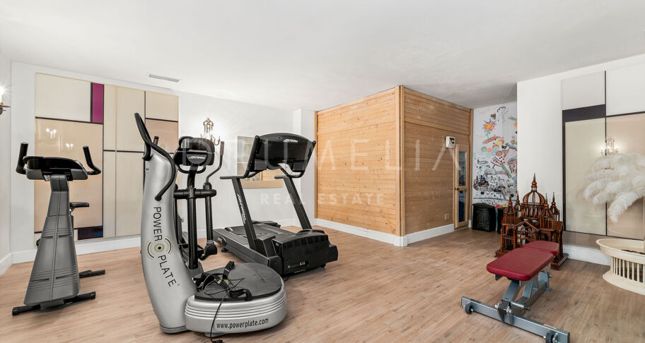 Spektakuläre Luxus-Grand-Villa mit Panorama und Wow-Faktor, Sierra Blanca, Marbella Golden Mile