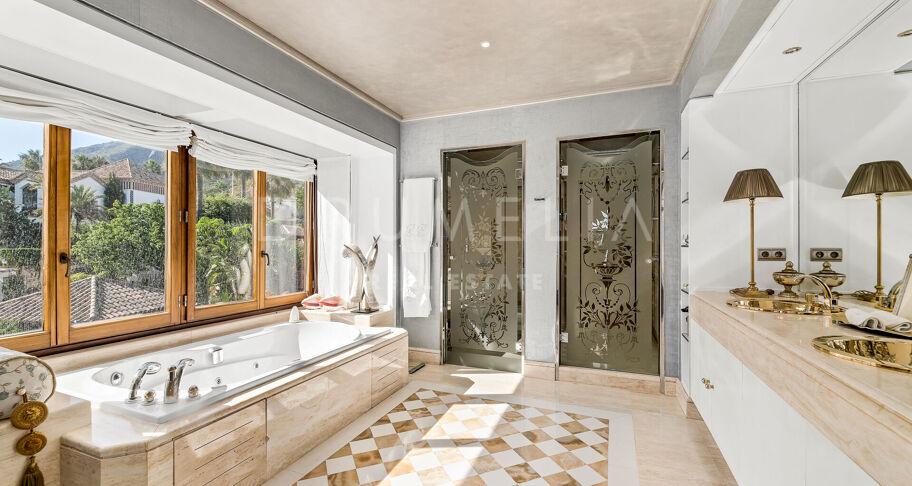 Spektakuläre Luxus-Grand-Villa mit Panorama und Wow-Faktor, Sierra Blanca, Marbella Golden Mile