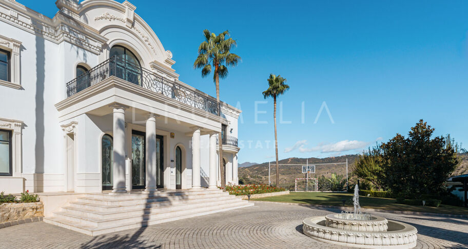Palace Blanc – landhuis met panoramisch zeezicht in Hacienda Las Chapas, Marbella East