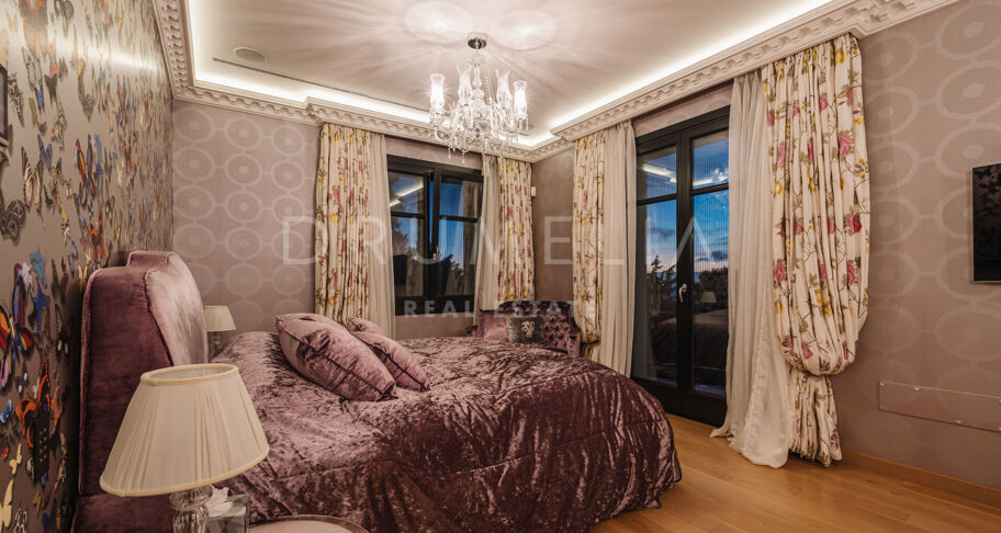 Palace Blanc – landhuis met panoramisch zeezicht in Hacienda Las Chapas, Marbella East