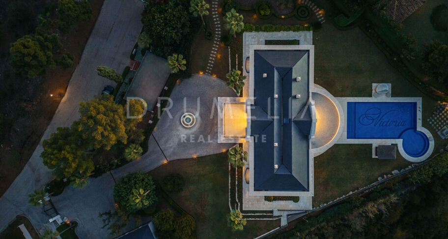 Palace Blanc – landhuis met panoramisch zeezicht in Hacienda Las Chapas, Marbella East