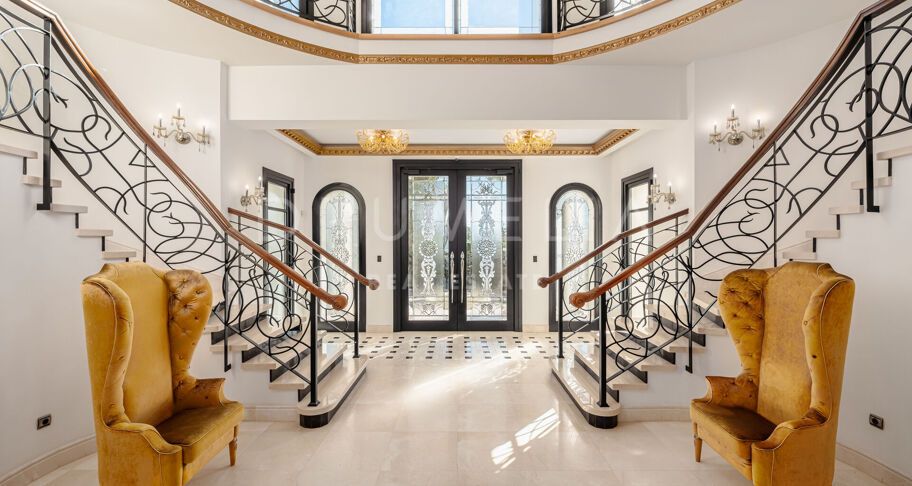 Palace Blanc – landhuis met panoramisch zeezicht in Hacienda Las Chapas, Marbella East