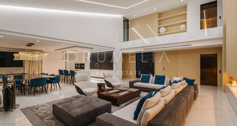 EMARE JADE -Brand new luxury seafront penthouse with stunning open sea views in Emare Beach Estepona