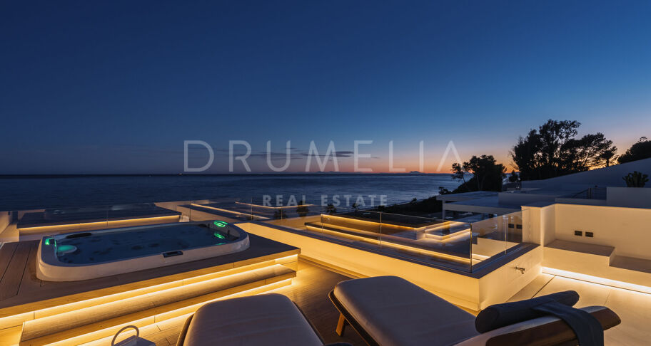 EMARE JADE -Brand new luxury seafront penthouse with stunning open sea views in Emare Beach Estepona