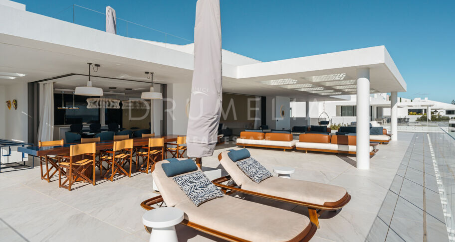 EMARE JADE -Brand new luxury seafront penthouse with stunning open sea views in Emare Beach Estepona