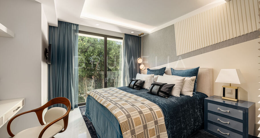 EMARE JADE -Brand new luxury seafront penthouse with stunning open sea views in Emare Beach Estepona