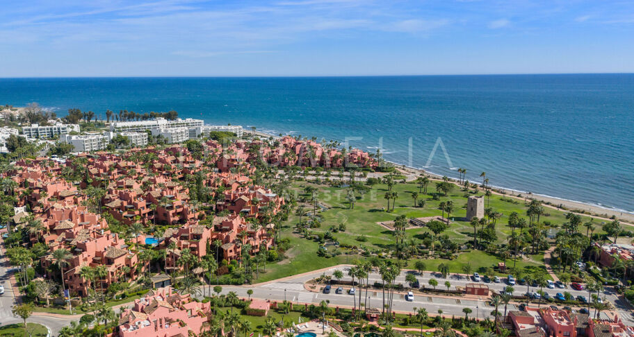 Modern luxury beachside penthouse with panoramic view in Las Salinas, New Golden Mile of Estepona