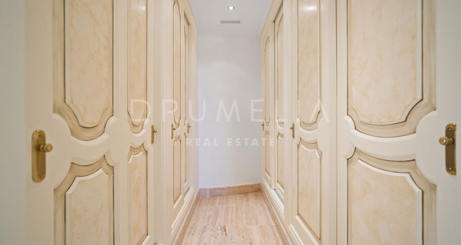 Luxury Mediterranean-style villa with sea views in high-end Sierra Blanca, Marbella Golden Mile