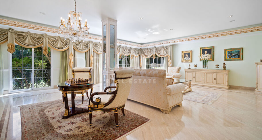 Luxury Mediterranean-style villa with sea views in high-end Sierra Blanca, Marbella Golden Mile