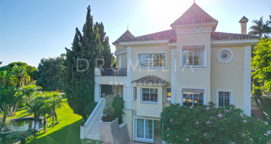 Luxury Mediterranean-style villa with sea views in high-end Sierra Blanca, Marbella Golden Mile