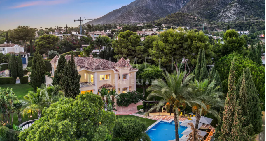 Luxury Mediterranean-style villa with sea views in high-end Sierra Blanca, Marbella Golden Mile