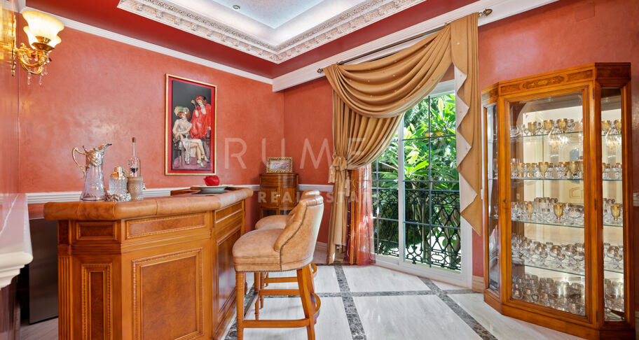 Luxury Mediterranean-style villa with sea views in high-end Sierra Blanca, Marbella Golden Mile