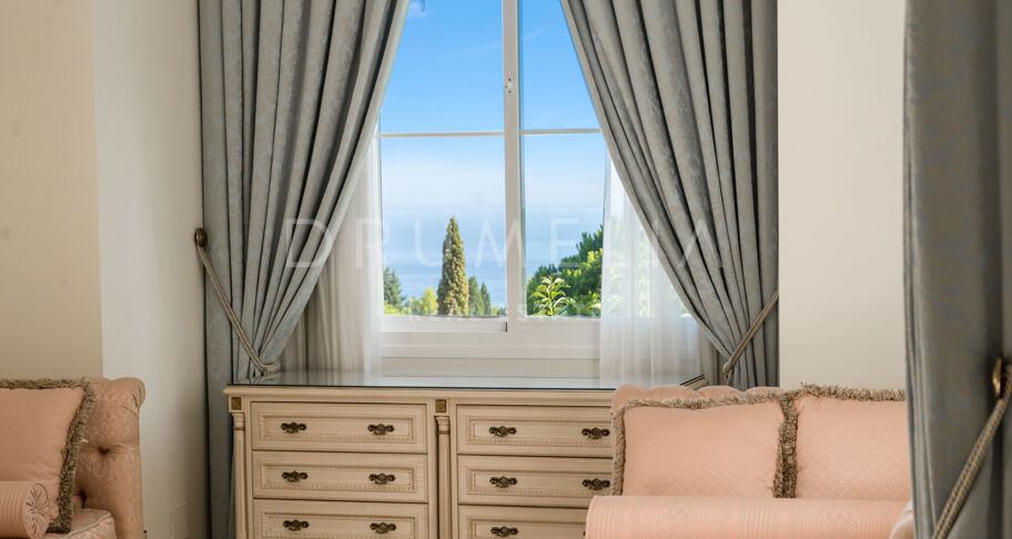 Luxury Mediterranean-style villa with sea views in high-end Sierra Blanca, Marbella Golden Mile