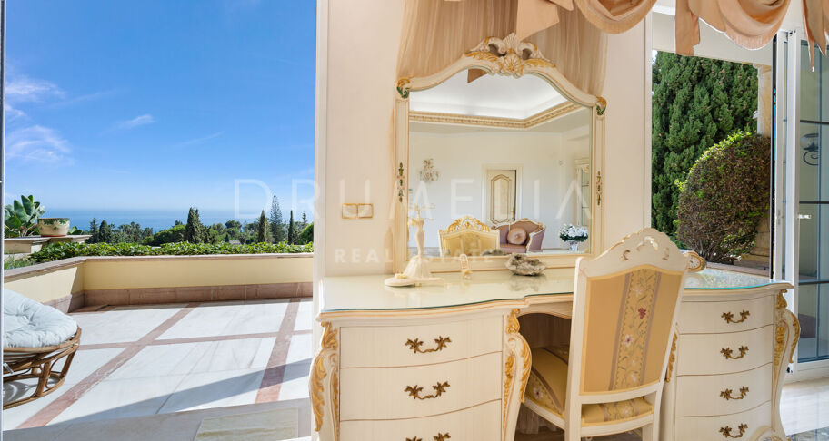 Luxury Mediterranean-style villa with sea views in high-end Sierra Blanca, Marbella Golden Mile