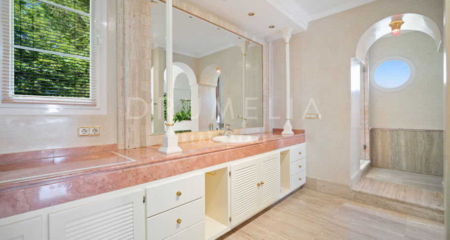 Luxury Mediterranean-style villa with sea views in high-end Sierra Blanca, Marbella Golden Mile