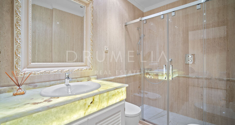 Luxury Mediterranean-style villa with sea views in high-end Sierra Blanca, Marbella Golden Mile