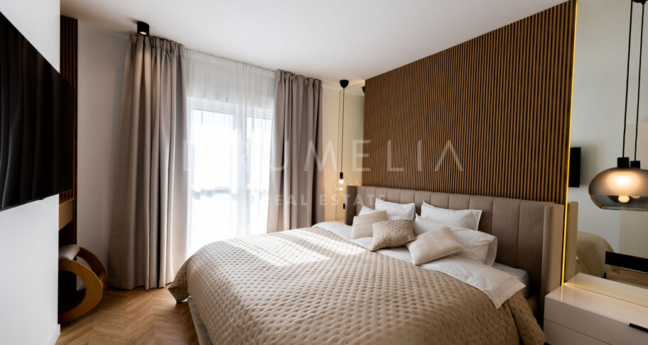 Renovierte moderne Wohnung mit Panoramablick auf das Meer zu verkaufen in La Quinta Hills, Benahavis