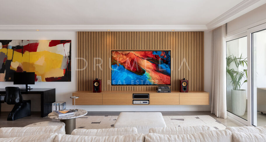 Appartement de luxe moderne au rez-de-chaussée avec vue frontale sur la mer à Los Granados, Puerto Banús