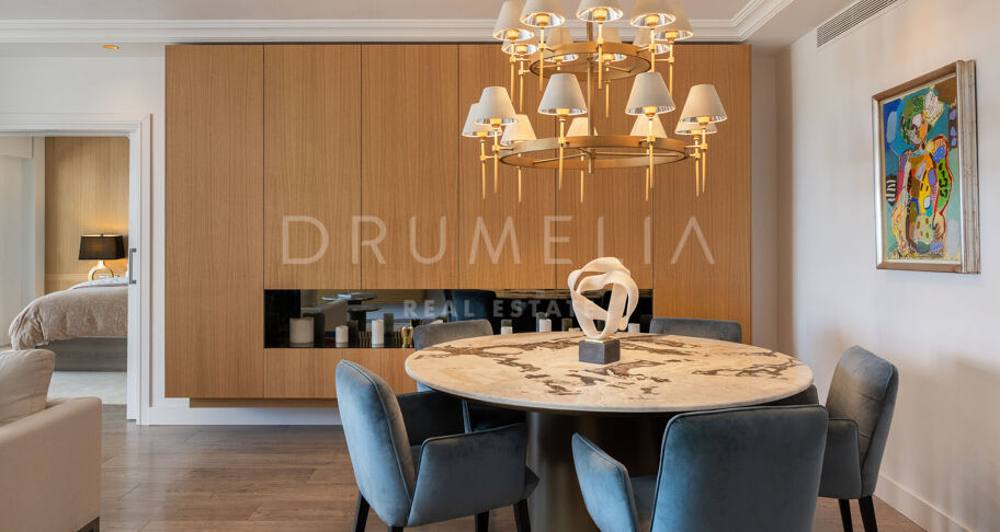 Appartement de luxe moderne au rez-de-chaussée avec vue frontale sur la mer à Los Granados, Puerto Banús