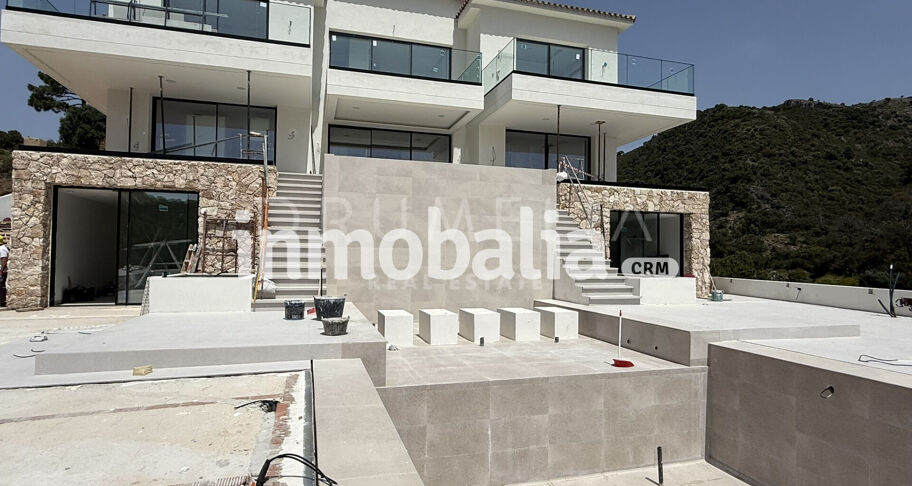 Brandneues, schönes, modernes Luxusprojekt Villa in Monte Mayor, Benahavis