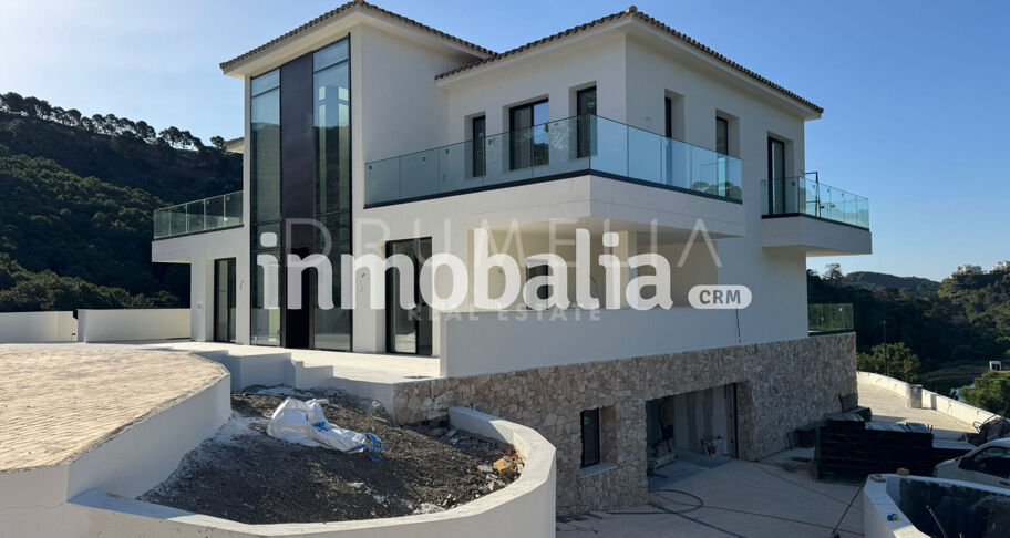 Brandneues, schönes, modernes Luxusprojekt Villa in Monte Mayor, Benahavis