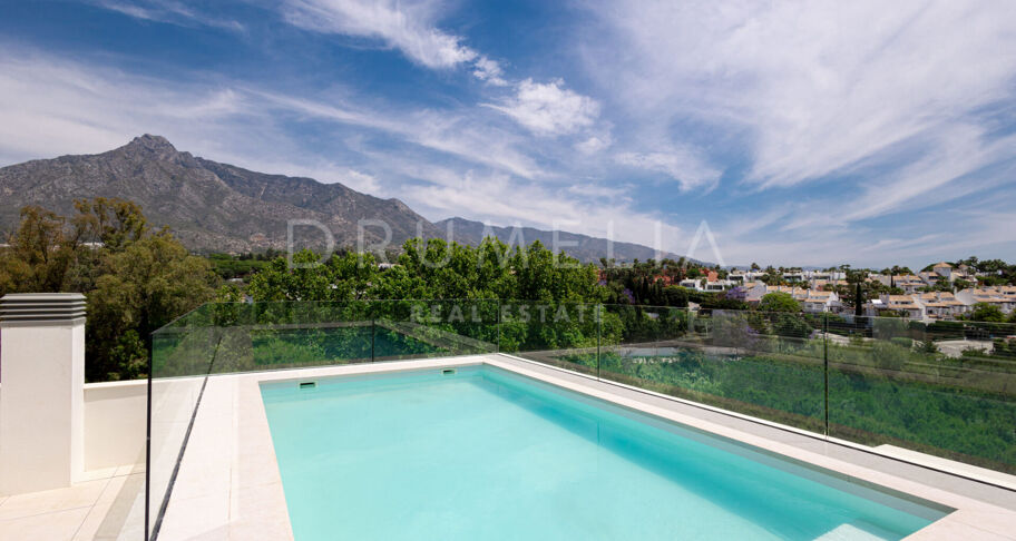 New luxury modern duplex penthouse with private pool and stunning views, Marbella’s Golden Mile