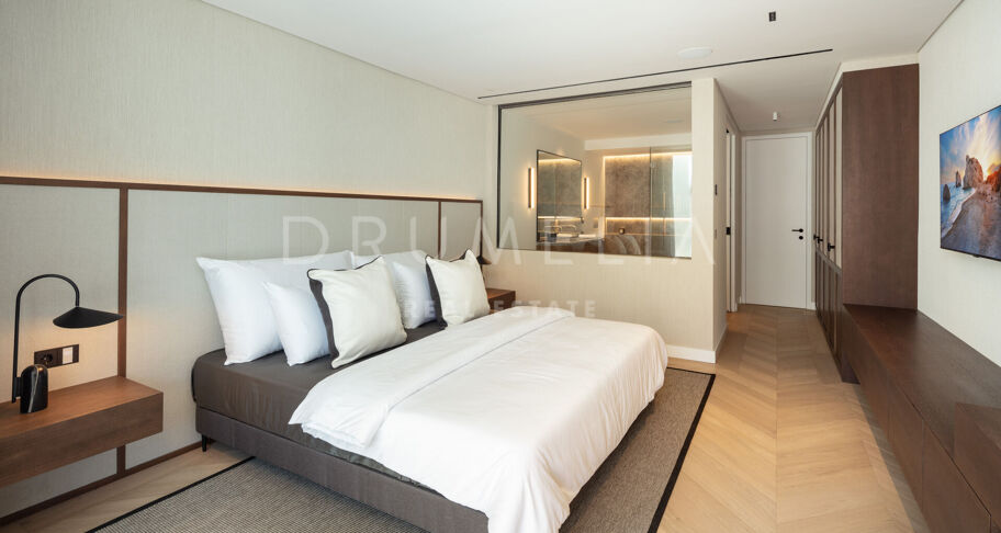 Stilvolle moderne Luxus-Erdgeschosswohnung in Marina de Puente Romano, Marbellas Goldener Meile