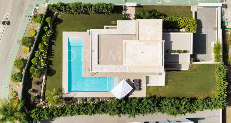 Spektakuläre brandneue moderne Villa in La Cerquilla, Nueva Andalucia, Marbella