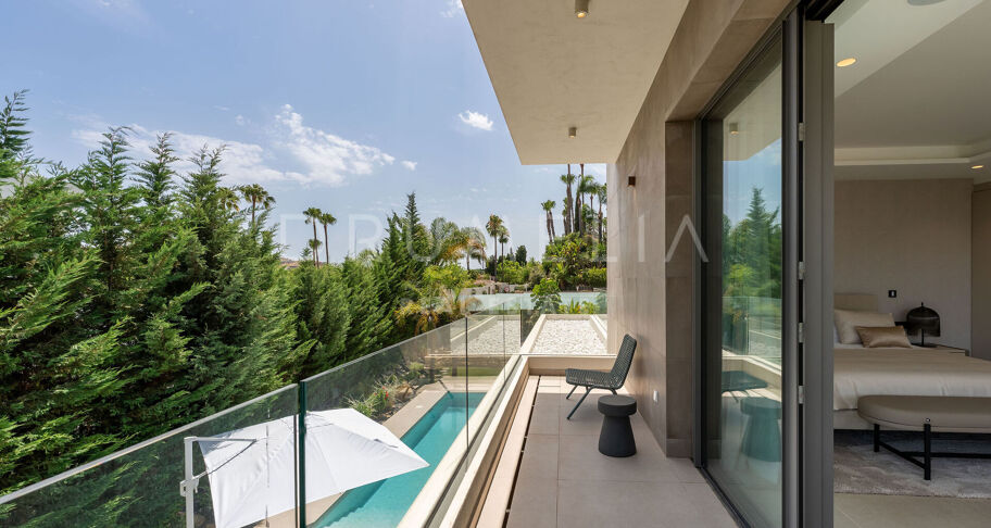 Spektakuläre brandneue moderne Villa in La Cerquilla, Nueva Andalucia, Marbella