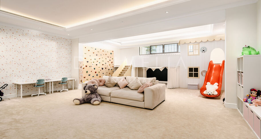Villa Toccata - New Stylish Luxury Modern Mediterranean Villa, Sierra Blanca, Marbella
