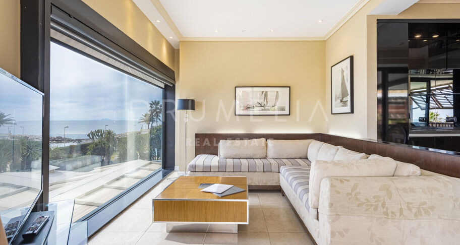 Luxury frontline beach apartment with breath-taking sea views in Guadalpin Banus, Marbella