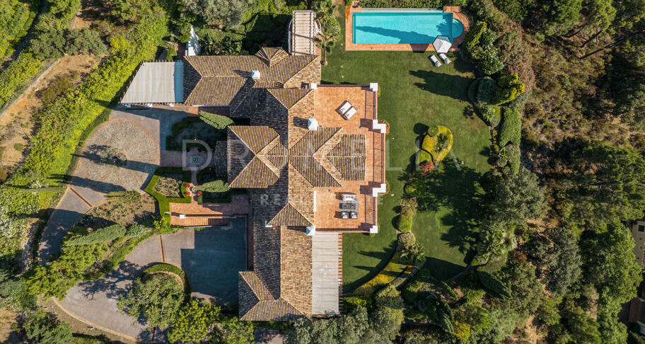 Casa Terregles - Luxe landhuis met Andalusische charme en panoramisch uitzicht in La Zagaleta, Benahavis