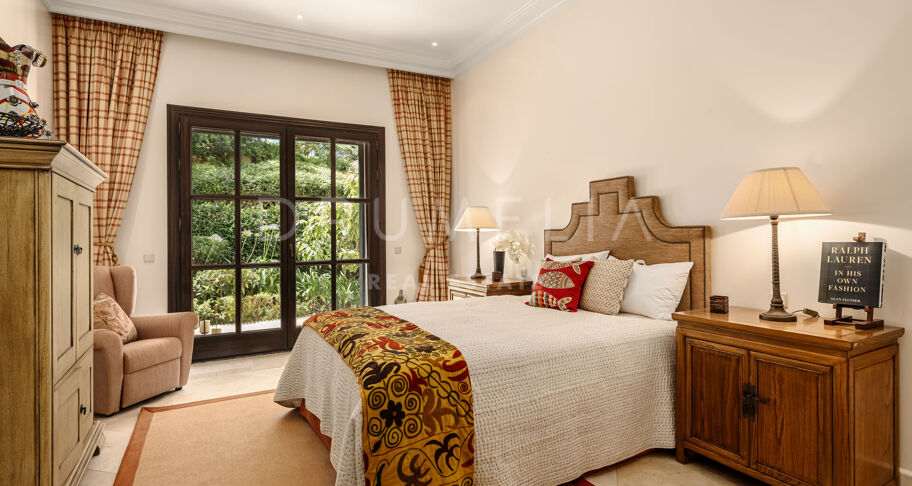 Casa Terregles - Luxe landhuis met Andalusische charme en panoramisch uitzicht in La Zagaleta, Benahavis