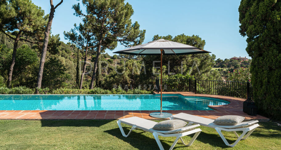 Casa Terregles - Luxe landhuis met Andalusische charme en panoramisch uitzicht in La Zagaleta, Benahavis