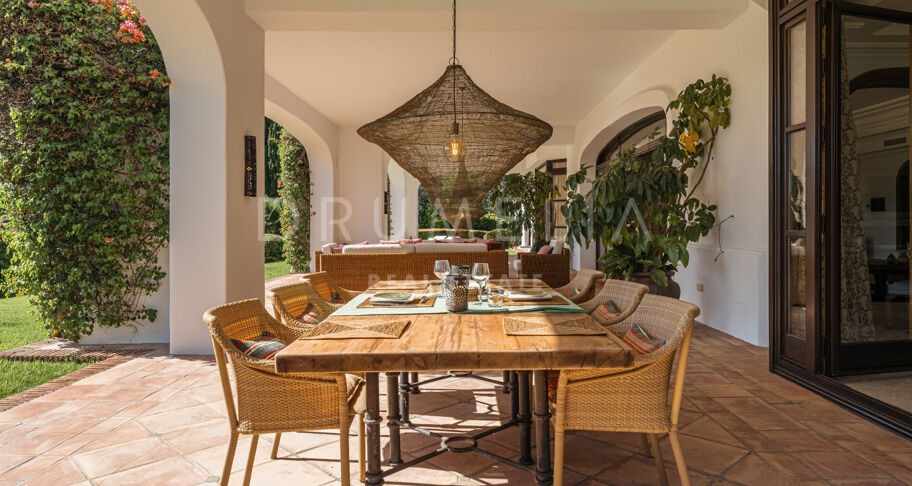 Casa Terregles - Luxe landhuis met Andalusische charme en panoramisch uitzicht in La Zagaleta, Benahavis