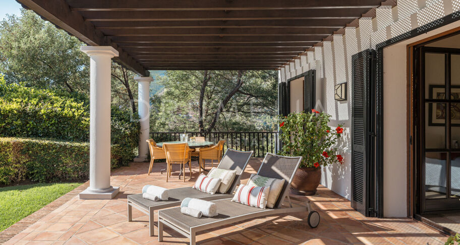Casa Terregles - Luxe landhuis met Andalusische charme en panoramisch uitzicht in La Zagaleta, Benahavis