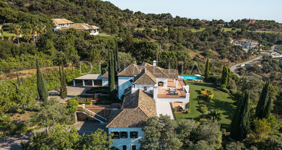 Casa Terregles - Luxe landhuis met Andalusische charme en panoramisch uitzicht in La Zagaleta, Benahavis