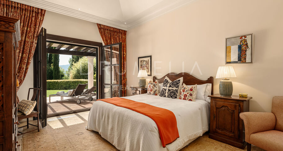 Casa Terregles - Luxe landhuis met Andalusische charme en panoramisch uitzicht in La Zagaleta, Benahavis