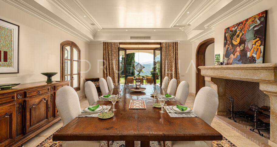 Casa Terregles - Luxe landhuis met Andalusische charme en panoramisch uitzicht in La Zagaleta, Benahavis
