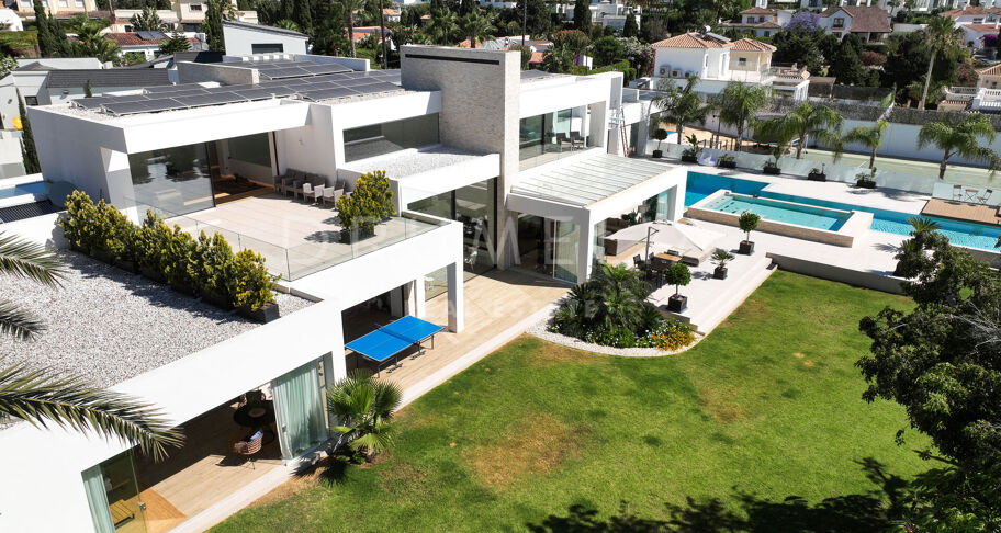 Villa for salg i El Paraiso, Estepona Øst
