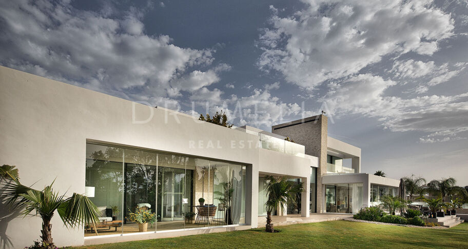 Villa for salg i El Paraiso, Estepona Øst