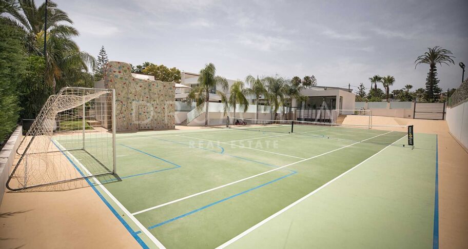 Villa for salg i El Paraiso, Estepona Øst