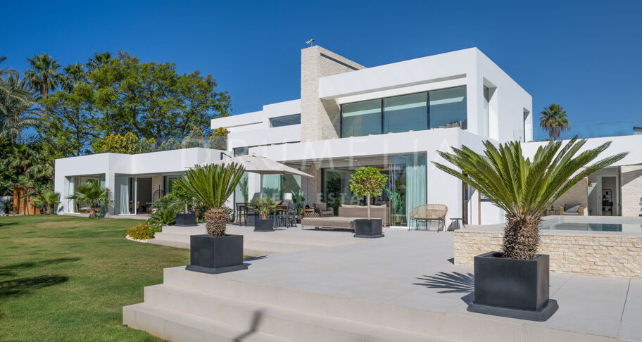 Villa for salg i El Paraiso, Estepona Øst