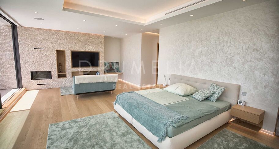 Villa for salg i El Paraiso, Estepona Øst