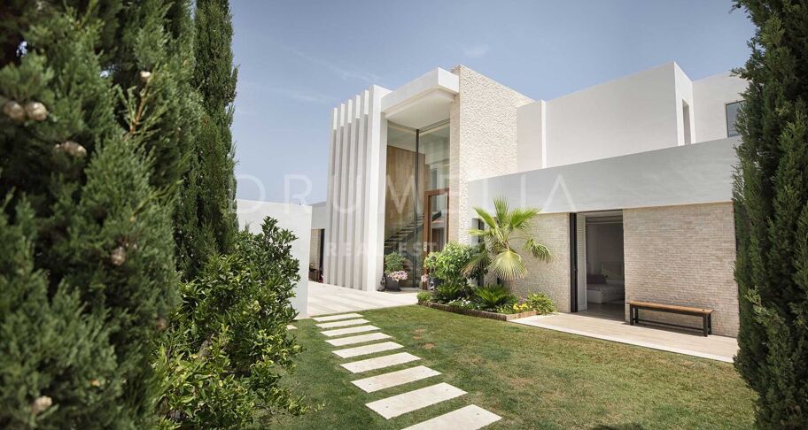 Villa for salg i El Paraiso, Estepona Øst