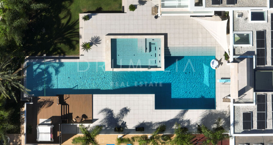 Villa for salg i El Paraiso, Estepona Øst